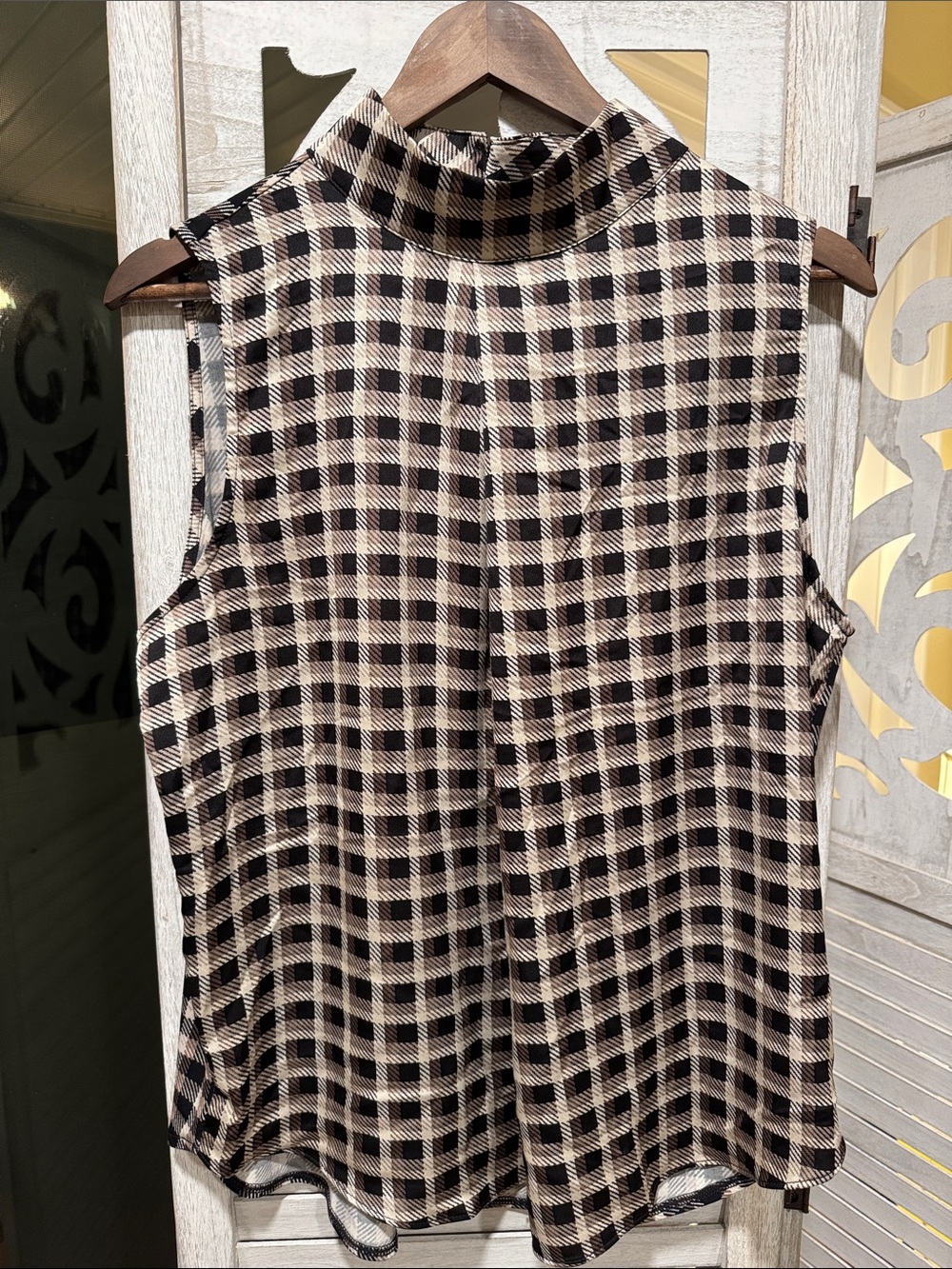 *NWT* Ann Taylor Sleeveless High-Neck Checkered Top in Black and Cream